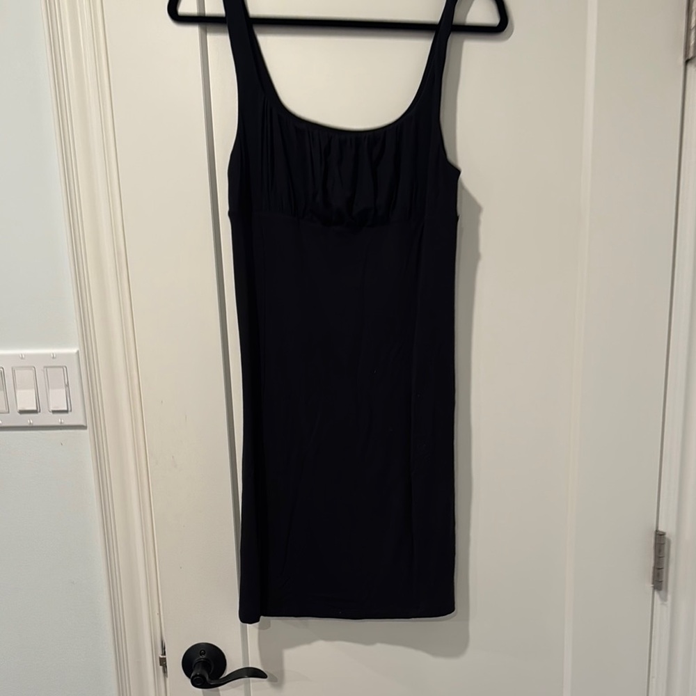 Aritzia Wilfred Free Classic Black dress